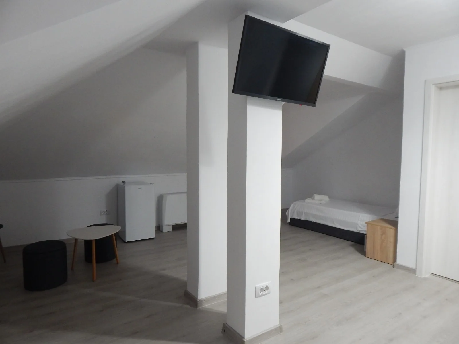 Apartament 3 dormitoare grup familie Calafat